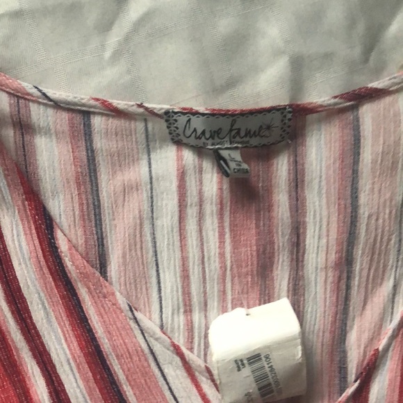 Crave Fame stripped crop top with buttons. Size L - Picture 2 of 3